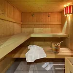 Ostra Menalon Luxury Kardharás