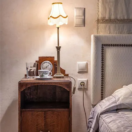 Guest house Ostra Menalon Luxury
