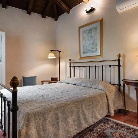 Ostra Menalon Luxury Πανσιόν 3*