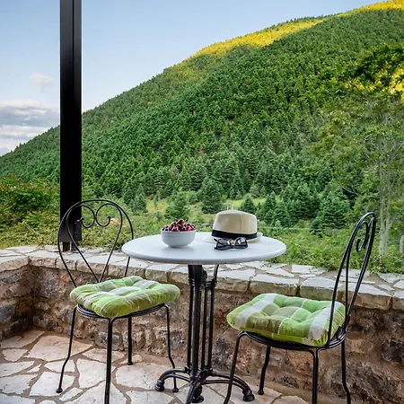 Guest house Ostra Menalon Luxury