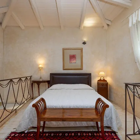 Ostra Menalon Luxury