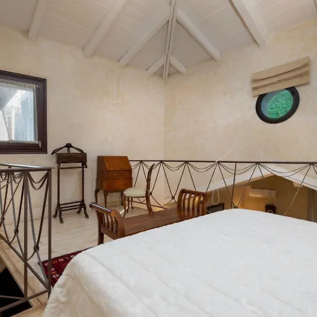 Ostra Menalon Luxury Guest house 3*