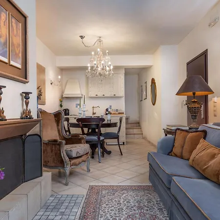Ostra Menalon Luxury Guest house