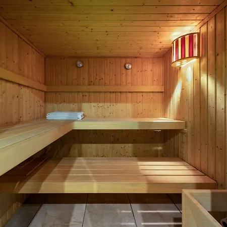 בית הארחה Ostra Menalon Luxury 4*