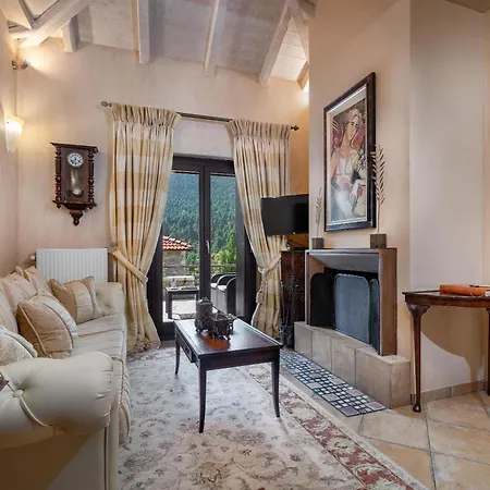 Πανσιόν Ostra Menalon Luxury Καρδαράς