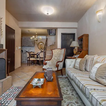 Ostra Menalon Luxury Guest house Kardaras