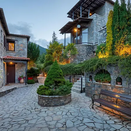 Πανσιόν Ostra Menalon Luxury Καρδαράς