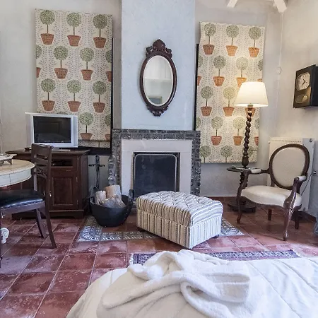 Ostra Menalon Luxury Καρδαράς