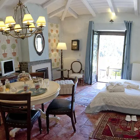 Ostra Menalon Luxury Kardharás