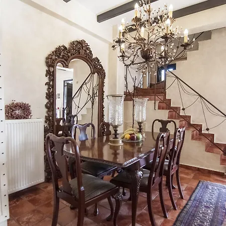 Ostra Menalon Luxury 4* Kardharás