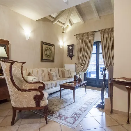 Ostra Menalon Luxury Πανσιόν