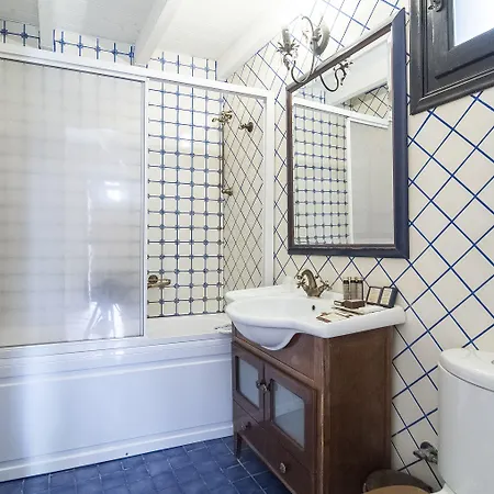 Ostra Menalon Luxury