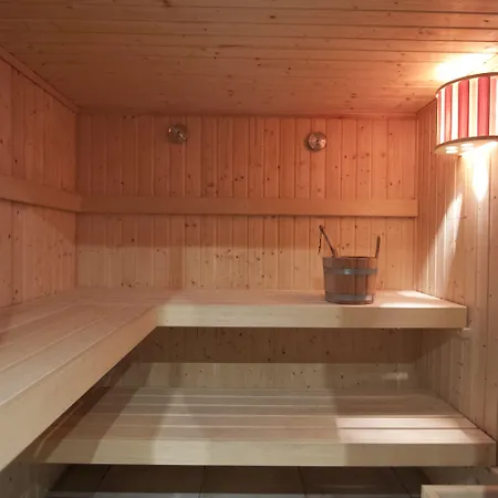 Ostra Menalon Luxury