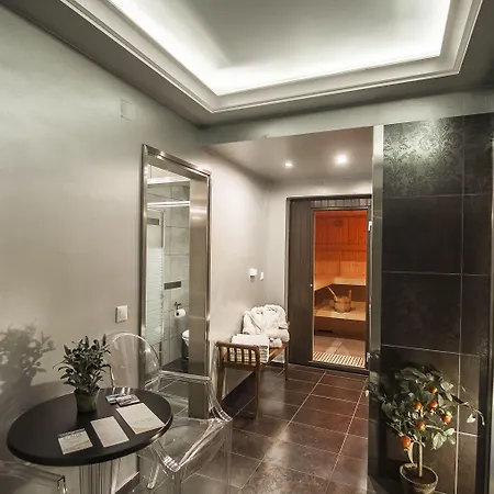 בית הארחה Ostra Menalon Luxury Kardharás