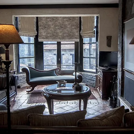 Guest house Ostra Menalon Luxury Kardaras