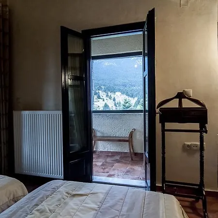 Guest house Ostra Menalon Luxury