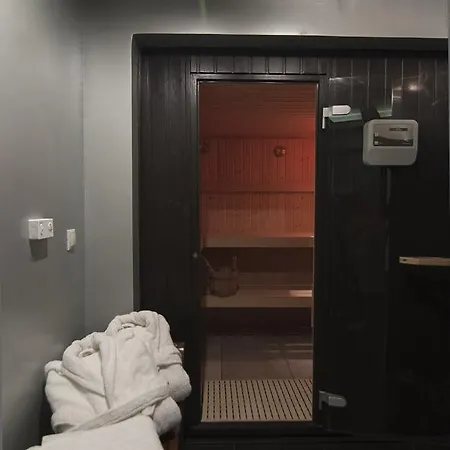 Πανσιόν Ostra Menalon Luxury