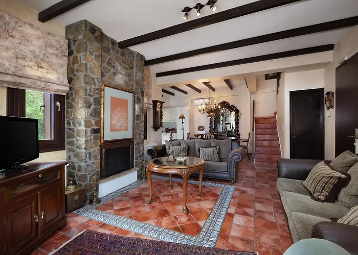 Ostra Menalon Luxury Maison d'hôtes