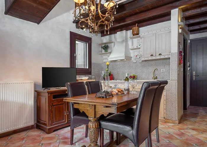 Ostra Menalon Luxury Maison d'hôtes 4*