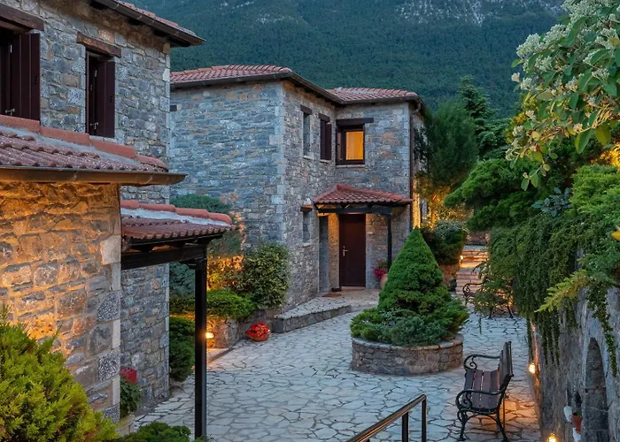 Ostra Menalon Luxury Gasthof Kardharás