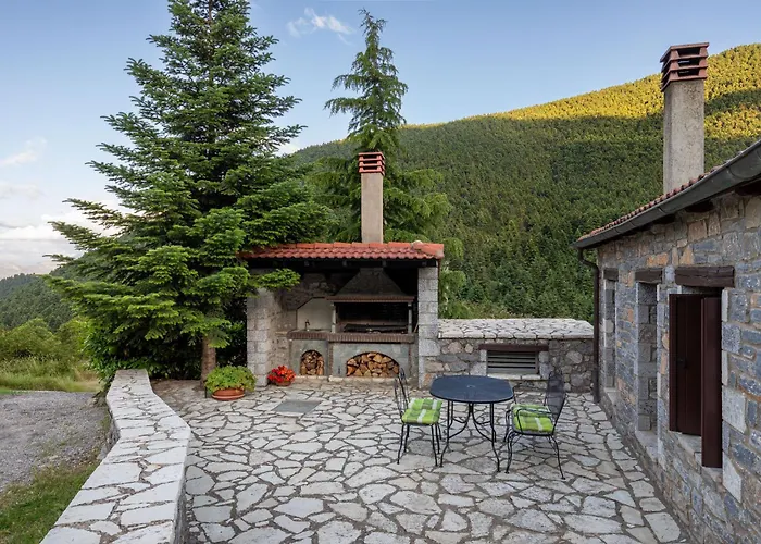 Gasthof Ostra Menalon Luxury Kardharás