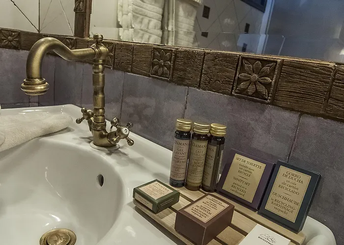 Ostra Menalon Luxury 4* Kardharás