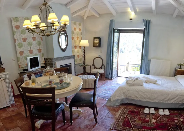 Ostra Menalon Luxury Kardharás