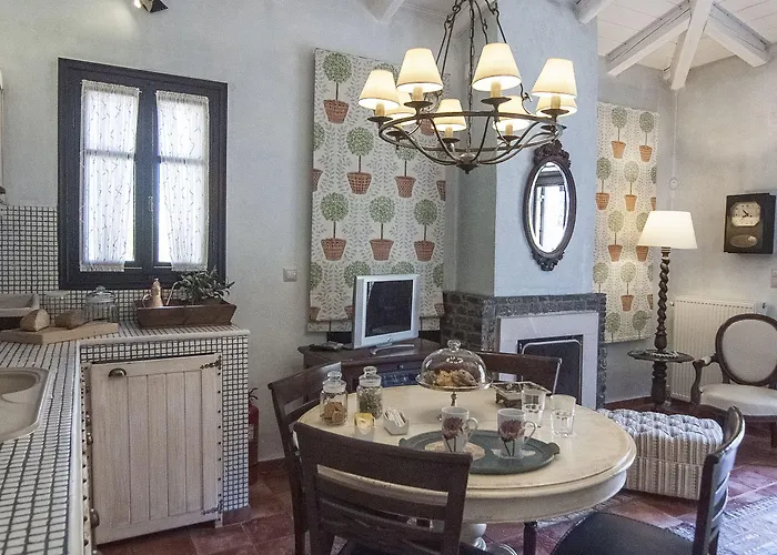 Ostra Menalon Luxury Gasthof 4*