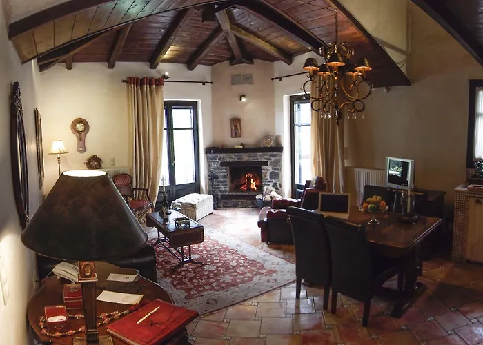 Ostra Menalon Luxury Gasthof Kardharás