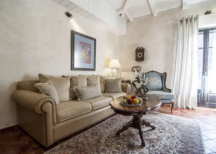 Ostra Menalon Luxury Kardharás