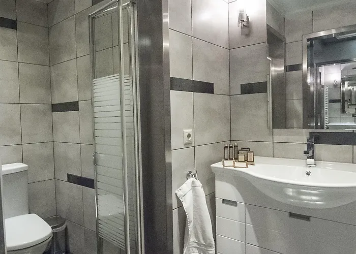 Ostra Menalon Luxury Kardharás