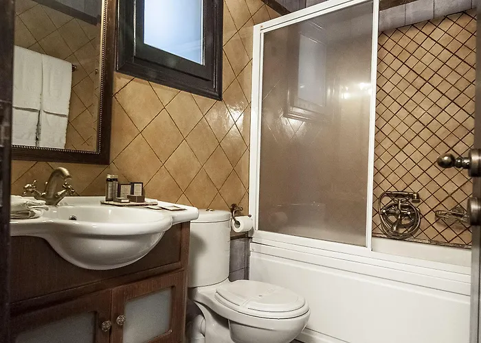 Ostra Menalon Luxury 4* Kardharás